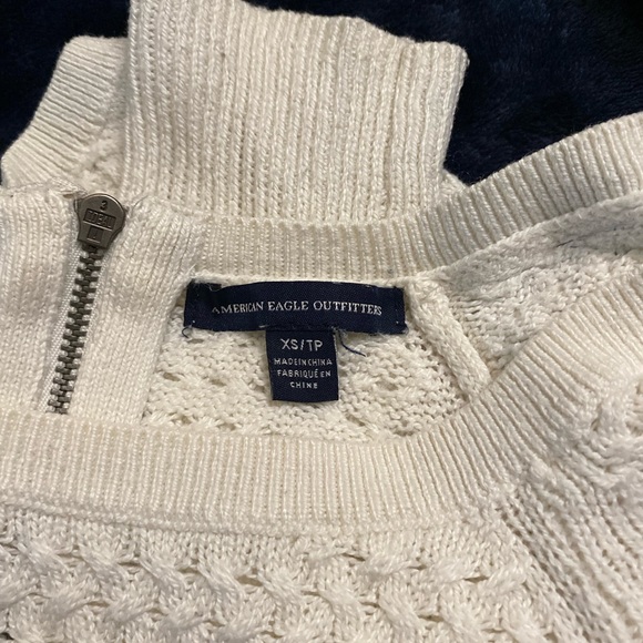 American Eagle - White Cable Knit Sweater - Size XS - Picture 6 of 9